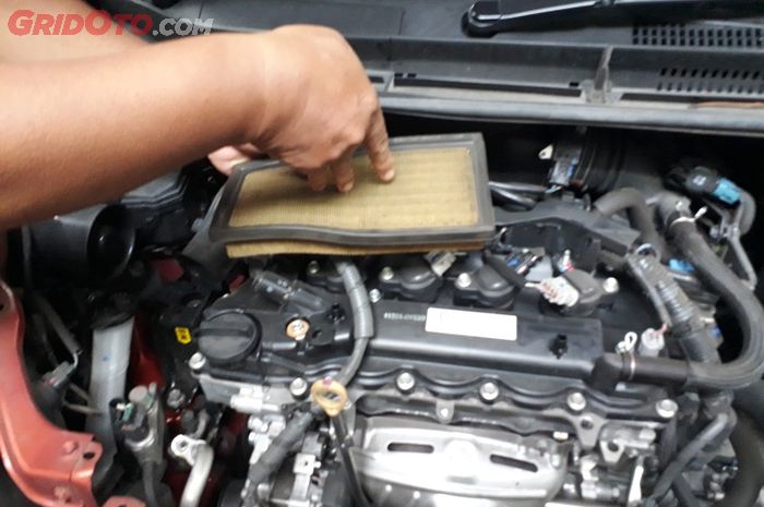 mobil bekas, risiko filter udara kotor, bahaya filter udara mobil kotor, bahaya filter udara kotor, dampak filter udara kotor, Risiko Membiarkan Filter Udara Mobil Kotor, Masalah Ini Bisa Muncul