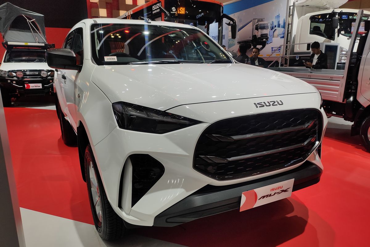 Isuzu New MU-X, GIIAS 2025, teknologi keselamatan, mobil off-road, Isuzu New MU-X 4WD: Mobil Off-Road Modern dengan Fitur Keamanan