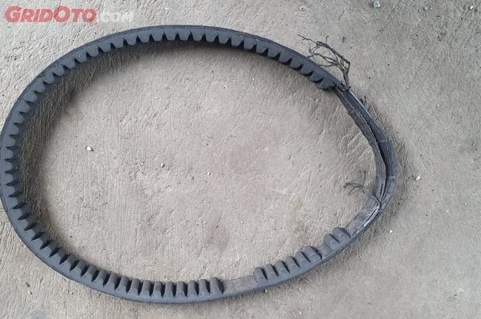 motor matic, v-belt, penyebab v-belt putus, v-belt motor matic, penyebab v-belt motor matic putus, Awas, Gara-gara Hal Ini V-belt Baru Motor Matic Bisa Cepat Putus