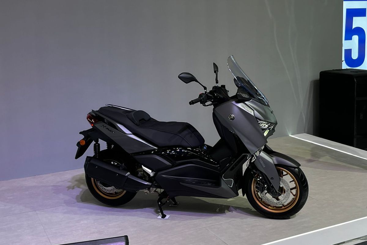 harga skutik, skutik bongsor, Harga Motor Baru, Harga Skutik Bongsor, daftar harga motor, Harga Skutik Bongsor Oktober 2025: Yamaha Xmax dan Vespa LX Naik