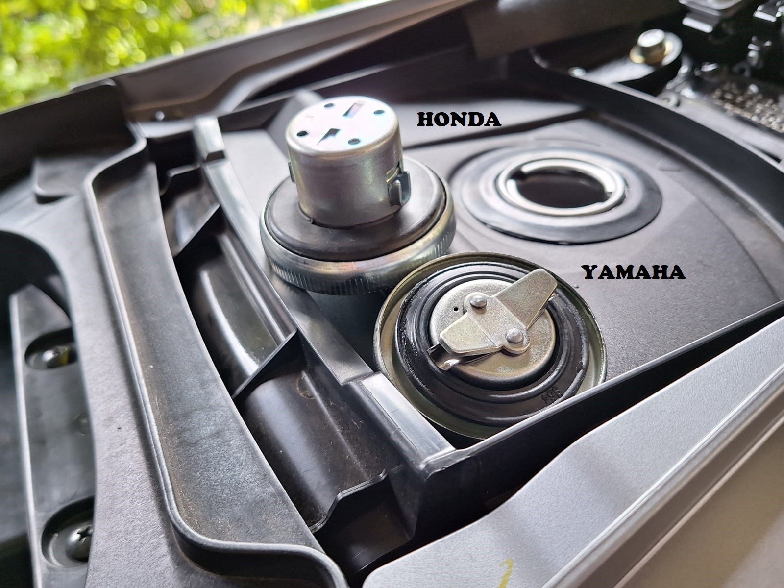 yamaha, honda, tutup tangki, motor matik honda, motor matik yamaha, tutup tangki motor matik honda, tutup tangki motor matik yamaha, Anti Nyangkut, Ini Kelebihan Tutup Tangki Honda Dipasang ke Motor Matik Yamaha