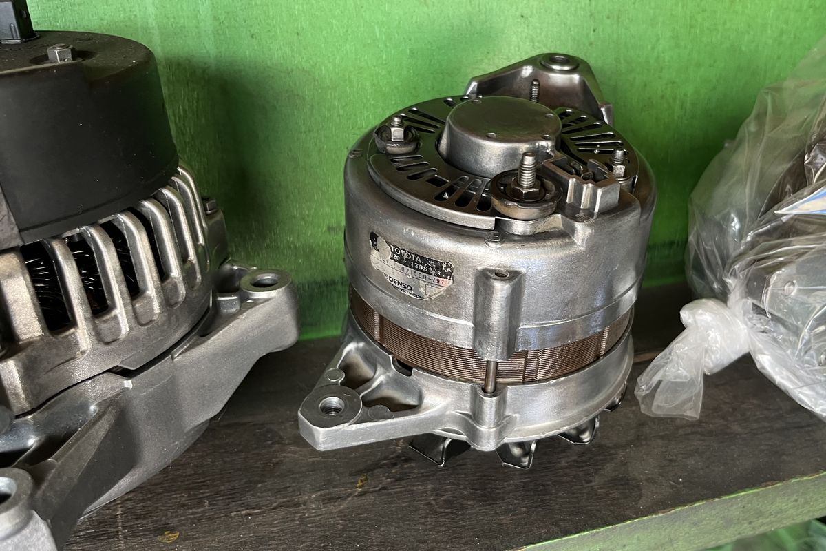 Dinamo starter, dinamo starter, komponen mobil, Biaya perbaikan mobil, servis mobil Jakarta, Biaya Servis Dinamo Starter Mobil di Jakarta