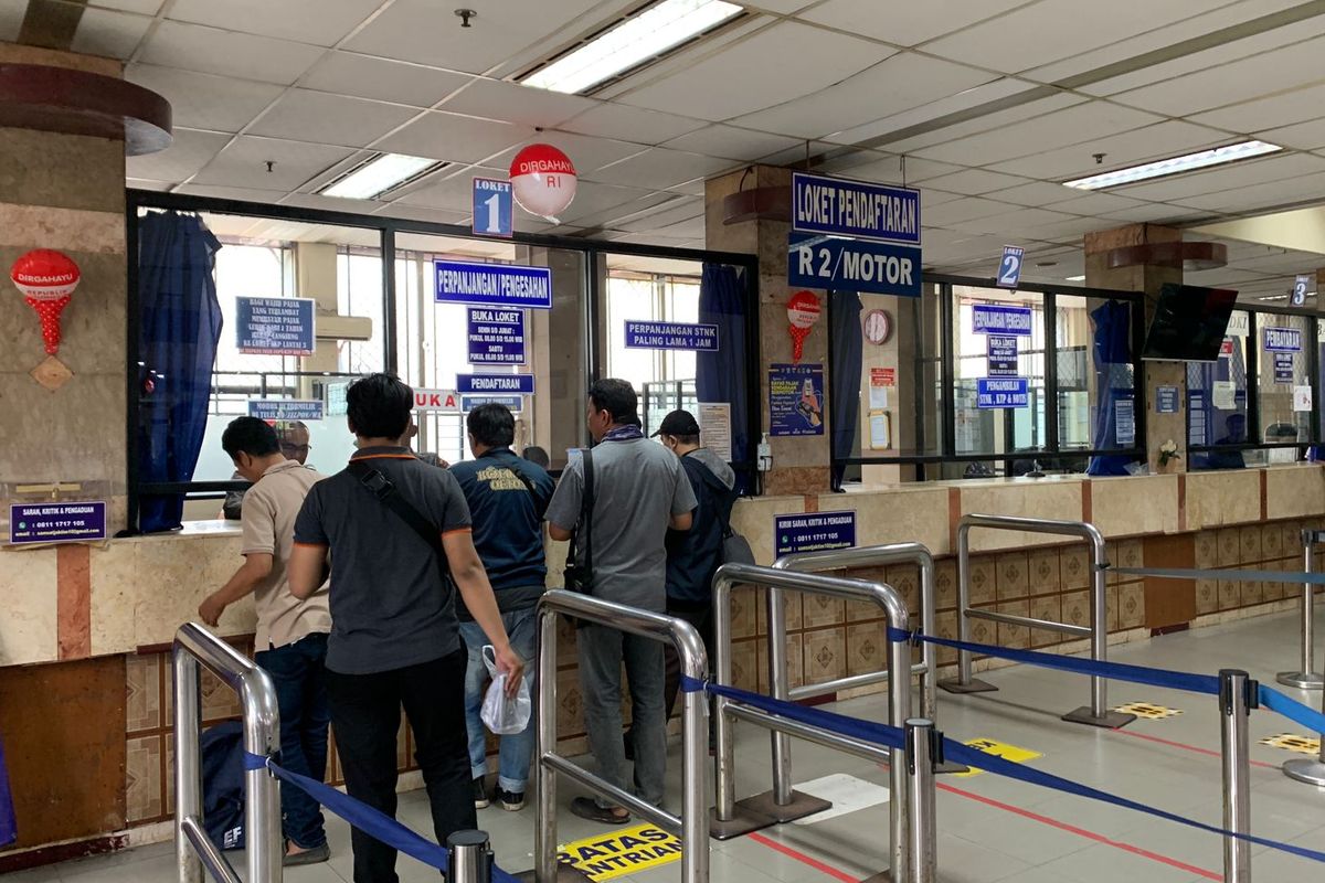 Samsat Induk, kantor Samsat, pemutihan pajak, Kantor Samsat, pemutihan pajak kendaraan, pemutihan pajak kendaraan jakarta, Ada Pemutihan Pajak, Tunggakan di Atas Setahun Wajib ke Samsat Induk