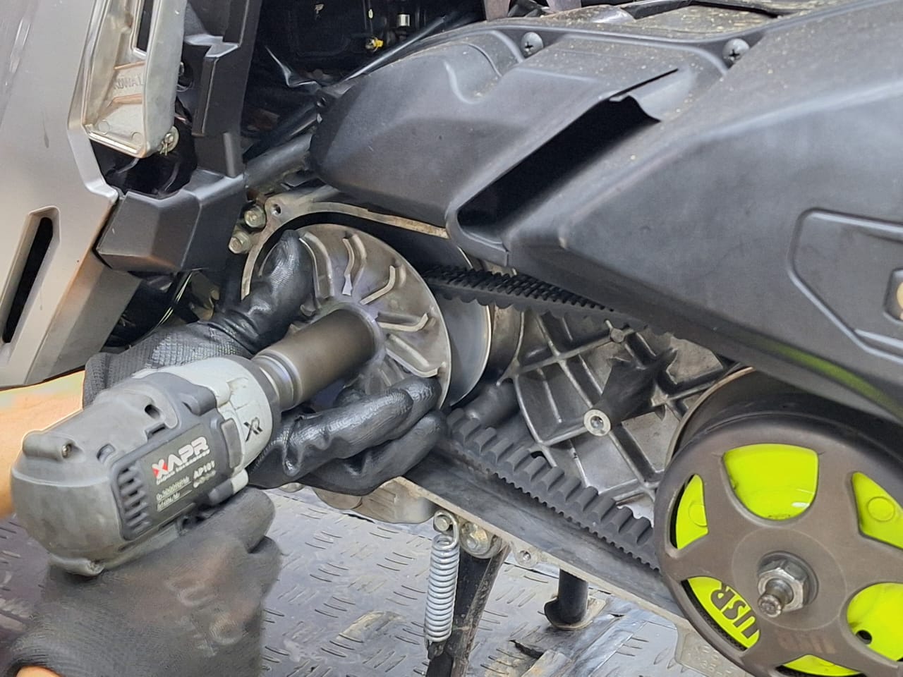 motor matic, mesin motor matic, cvt motor matic, penyebab motor matic loyo, penyebab motor matic kurang bertenaga, Tiga Penyebab Tarikan Mesin Motor Matic Loyo Kurang Bertenaga
