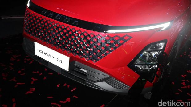 Array,Alasan Chery Belum Mau Copot Emblem 'Omoda' di Mobil-mobilnya