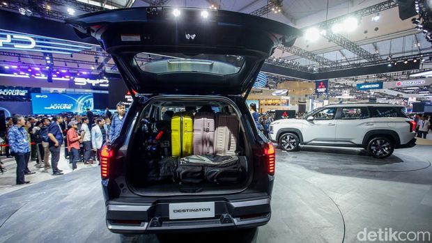 Array,Sederet Kecanggihan Mitsubishi Destinator, Bikin Perjalanan Keluarga Makin Nyaman