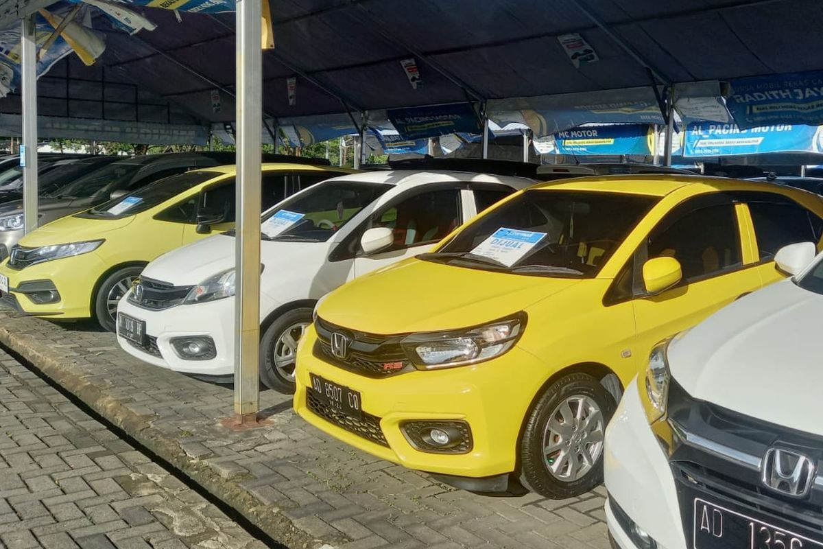 Kilometer rendah, mobil bekas, kilometer rendah, Perawatan Mobil, manipulasi odometer, Cara Cek Keaslian Kilometer Mobil Bekas Sebelum Membeli