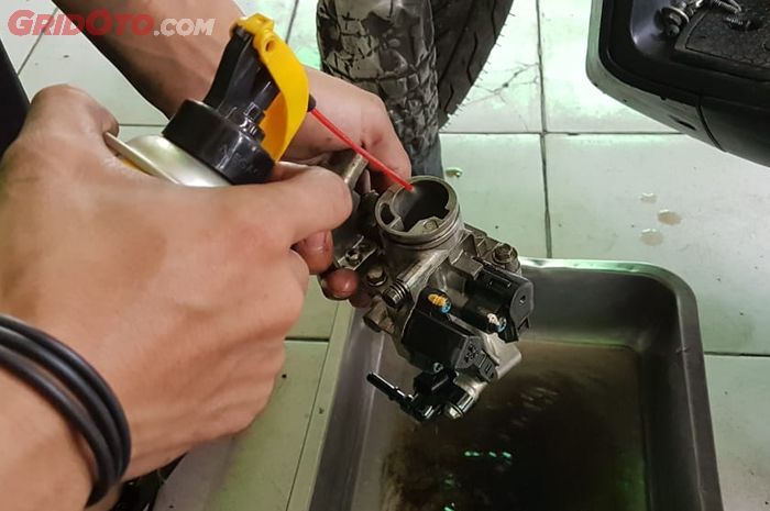 motor matic, throttle body, throttle body motor, Cara Bersihkan Throttle Body, throttle body motor matic, cara bersihkan throttle body motor, cara bersihkan throttle body motor matic, Baru Tahu, Ternyata Throttle Body Motor Matic Gak Boleh Asal Dibersihkan