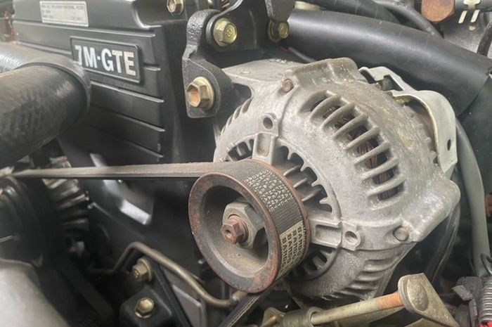 mobil, dinamo, Ampere, Dinamo Ampere, Ini Penyebab dan Tanda Alternator Mobil Rusak, Perlu Diganti?