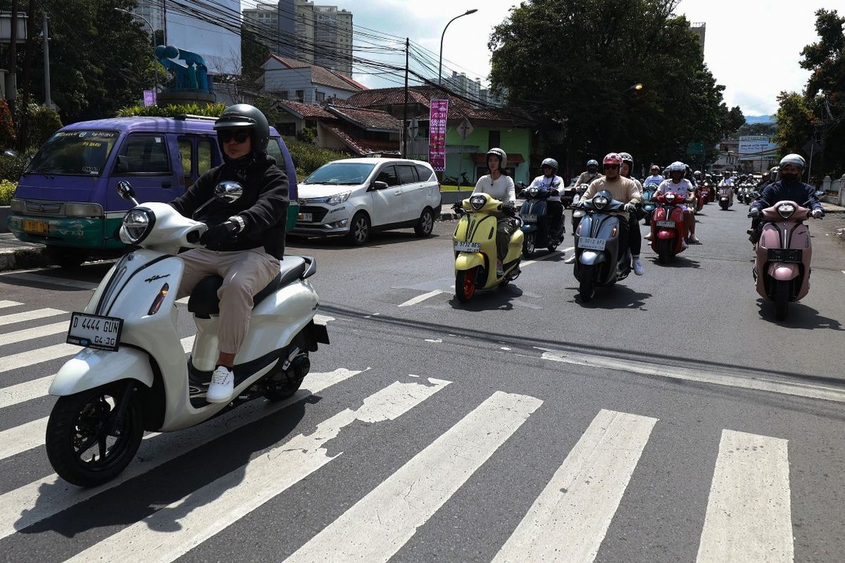 motor matik, kaki-kaki, cuci motor, sokbreker depan, bearing roda, as sokbreker, Kenali Faktor Penyebab Kerusakan Kaki-Kaki Motor Matik