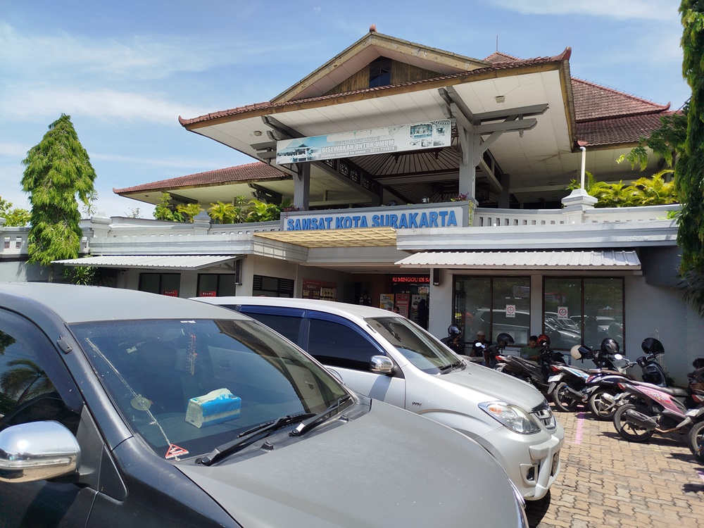 pemutihan, denda pajak kendaraan, Opsen Pajak Jateng, Pajak Kendaraan Jateng, Tarif Pajak Kendaraan, Catat, Segini Tarif Normal Pajak Kendaraan dan Denda di Jateng Tanpa Pemutihan