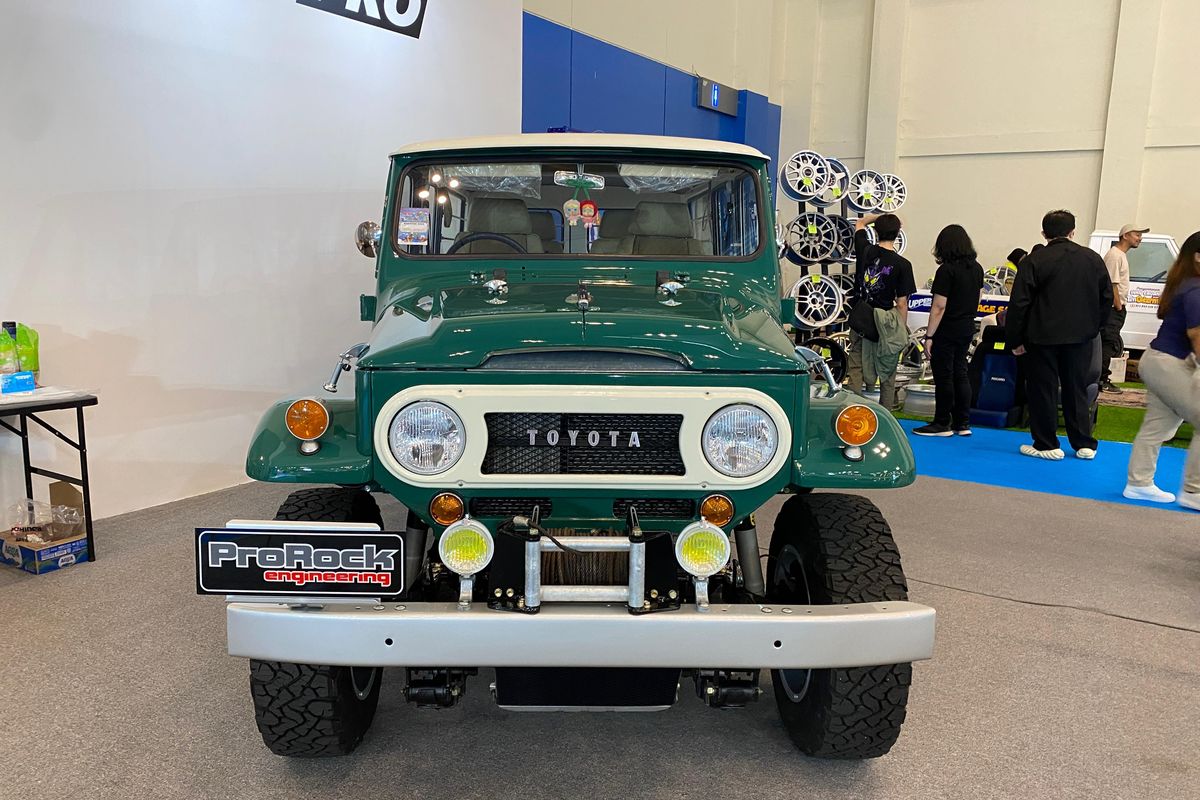 modifikasi, Toyota, restorasi, restorasi mobil lawas, Toyota FJ45, Restomod Land Cruiser FJ45: Mulus, Klasik, Tenaga Buas 6000 cc