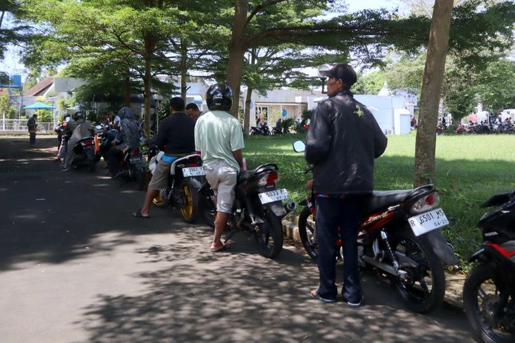 pemutihan pajak kendaraan jateng, 2 hari pemutihan pajak, pendapatan daerah Jawa Tengah, Pemutihan Pajak Kendaraan di Jateng: 2 Hari Sudah Kantongi Rp 25 Miliar