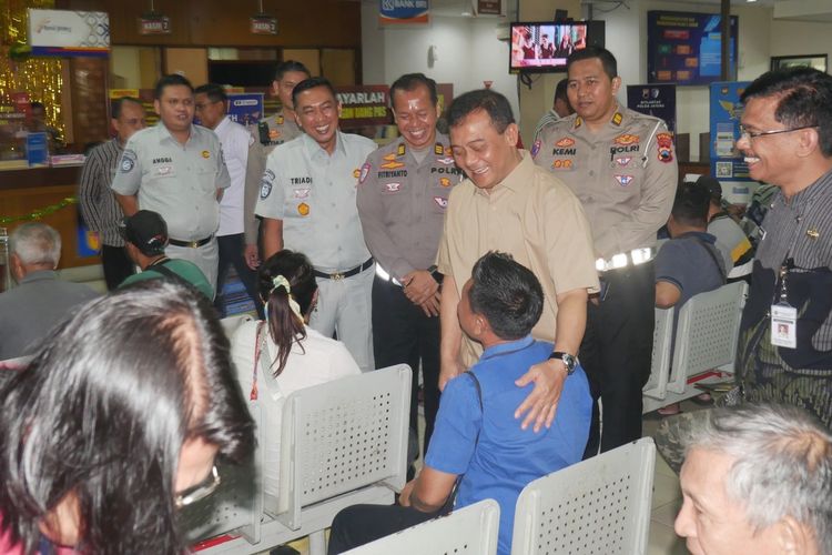 pemutihan pajak kendaraan, Samsat, samsat, cara perpanjang STNK, Pemutihan pajak kendaraan, pemutihan pajak kendaraan jateng, Ada Pemutihan Pajak di Jateng, Ini Cara Perpanjang STNK di Samsat