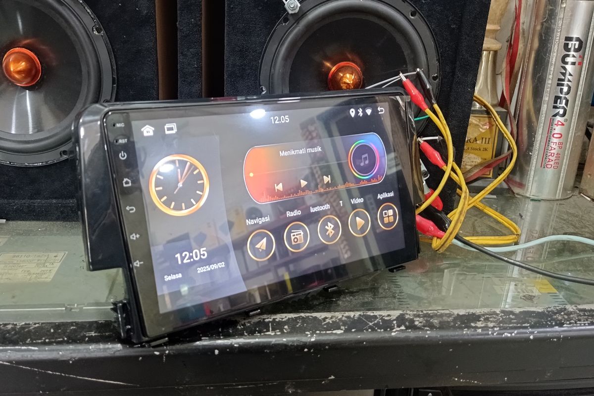 modifikasi mobil, ganti head unit, kualitas suara, subwoofer dan DSP, Kualitas Audio Mobil: Apakah Ganti Head Unit Berpengaruh?
