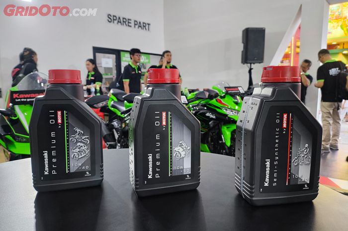 kawasaki, oli mesin, motul, oli kawasaki, oli motul, Karena Proses Ini Oli Mesin Terbaru Kawasaki Lebih Ramah Lingkungan