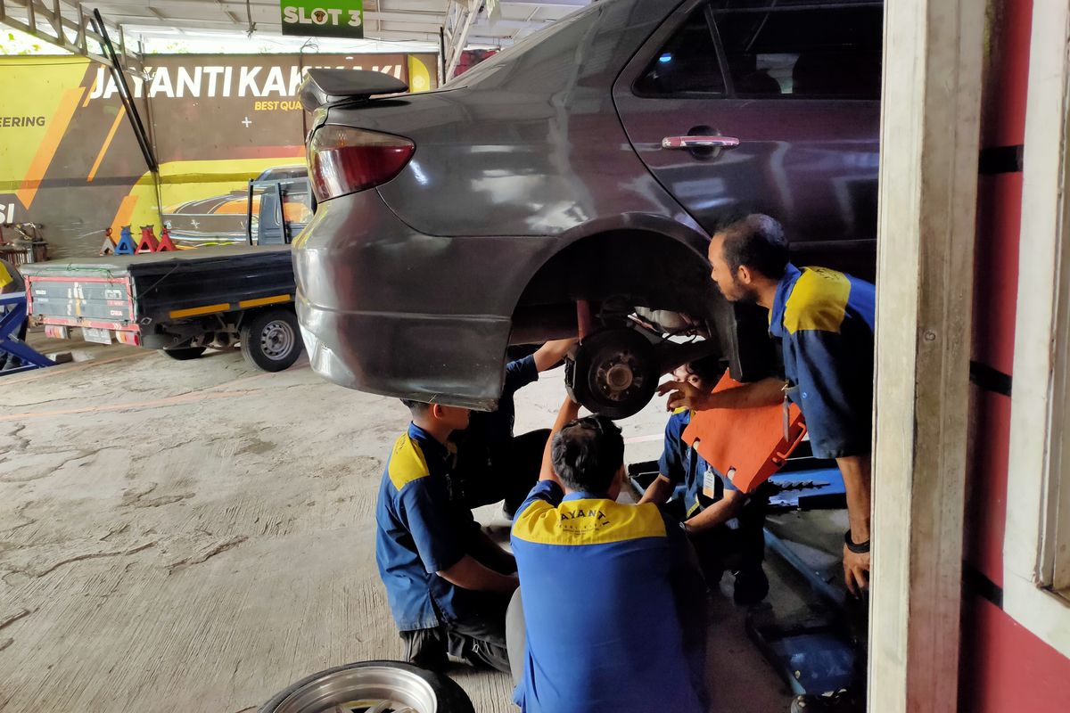 kaki-kaki mobil, Jayanti Kaki Kaki, bengkel Mobil, Bengkel Mobil, perbaikan mobil, bengkel kaki kaki mobil, jayanti kaki kaki, Segini Harga Biaya Perbaikan Kaki-kaki Mobil di Pasar Minggu