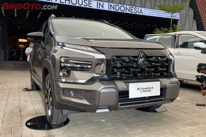 mitsubishi xpander, Xpander Cross, Harga Xpander Cross, New Xpander Cross, Xpander Cross Facelift, Xpander Cross Punya Tampilan Baru dan Keamanan Lebih Tinggi, Harga Mulai Segini