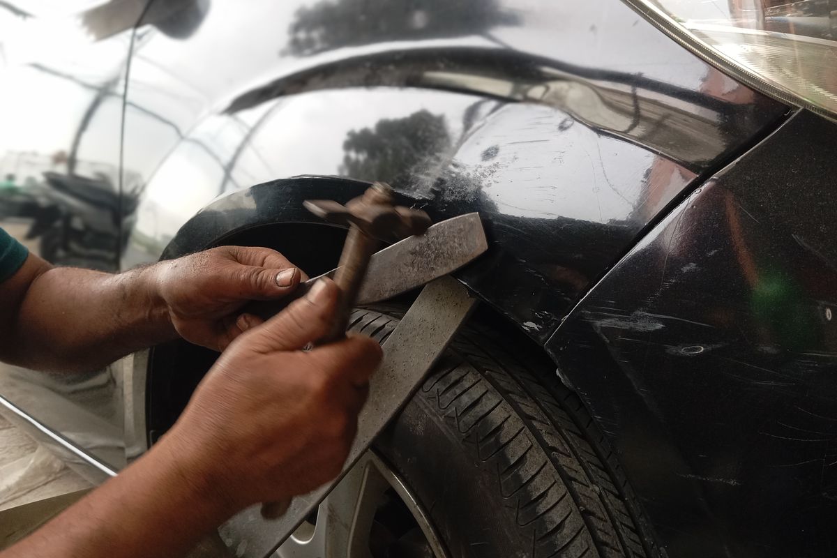 ketok magic, perbaikan bodi mobil, Paintless Dent repair, metode penyok, Membedah Perbedaan Antara Paintless Dent Repair dan Ketok Magic