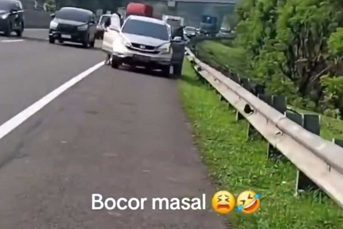 Jasa Marga, Tol Cipularang, viral, kendaraan bermotor, video viral, ban bocor, Ban Mobil Bocor Massal di Tol Cipularang, Jasa Marga Hanya Dapat 2 Laporan