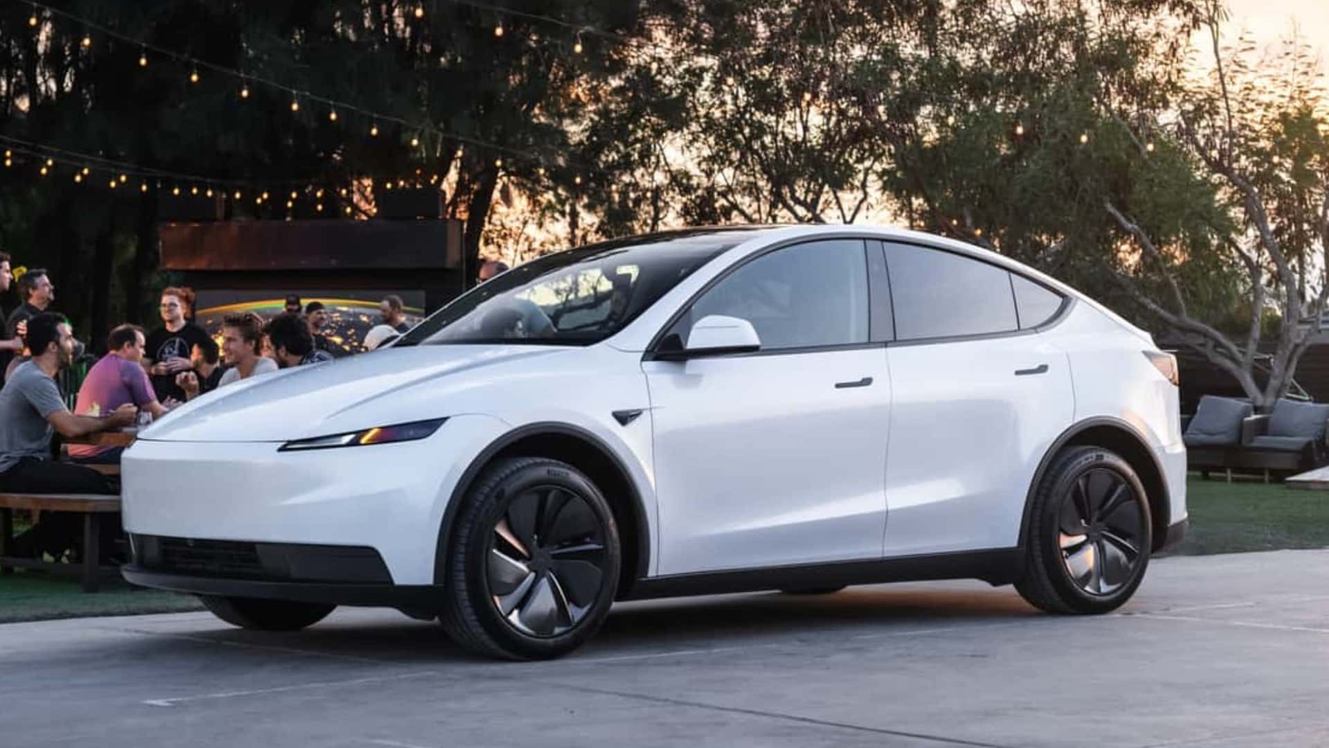 Tesla Model Y Standard