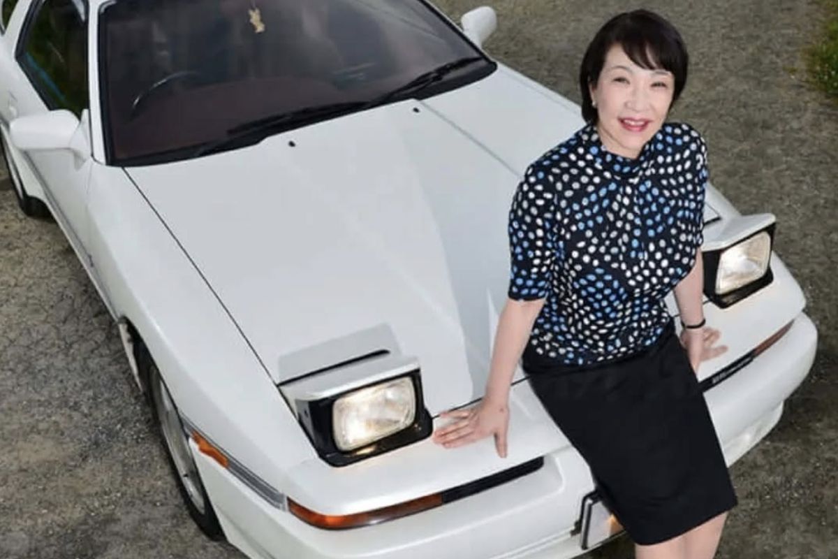 toyota supra, Sanae Takaichi, Perdana Menteri Jepang, Politisi Konservatif, Sanae Takaichi, Politisi Jepang dan Pencinta Toyota Supra Legendaris