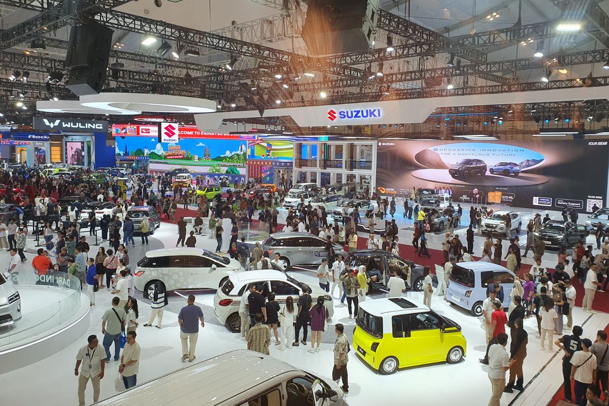 Pameran otomotif, Rojali, Rohana, Fenomena Rojali, pameran otomotif, GIIAS 2025, rojali, fenomena rojali, fenomena rohana, rohana, Fenomena Rojali dan Rohana Marak di Pameran GIIAS
