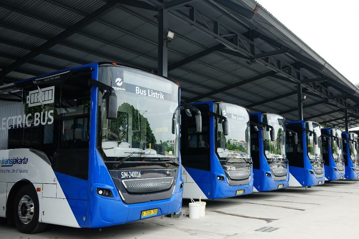 Bus listrik, subsidi kendaraan listrik, transportasi umum, polusi dan kemacetan, Subsidi Motor dan Mobil Listrik Dianggap Keliru, Harusnya Bus Listrik