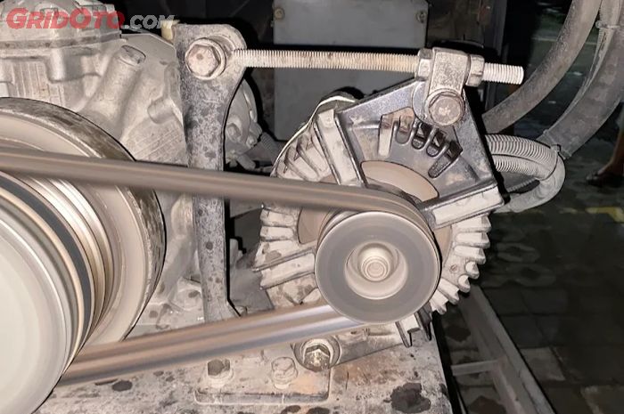 mobil, dinamo, starter, dinamo starter, dinamo starter mobil, Kenali Kerusakan Pada Bagian Dinamo Starter Mobil, Efeknya Beda-beda!