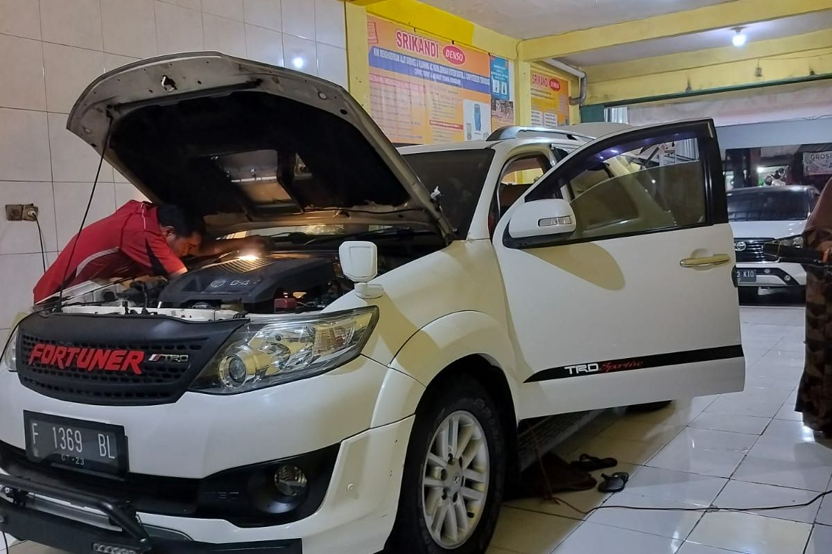 AC mobil, rusak, perawatan, AC Mobil, Komponen AC Mobil, Perawatan, Servis AC Mobil Jangan Tunggu Rusak, Cek Rutin Setiap 25.000 Km