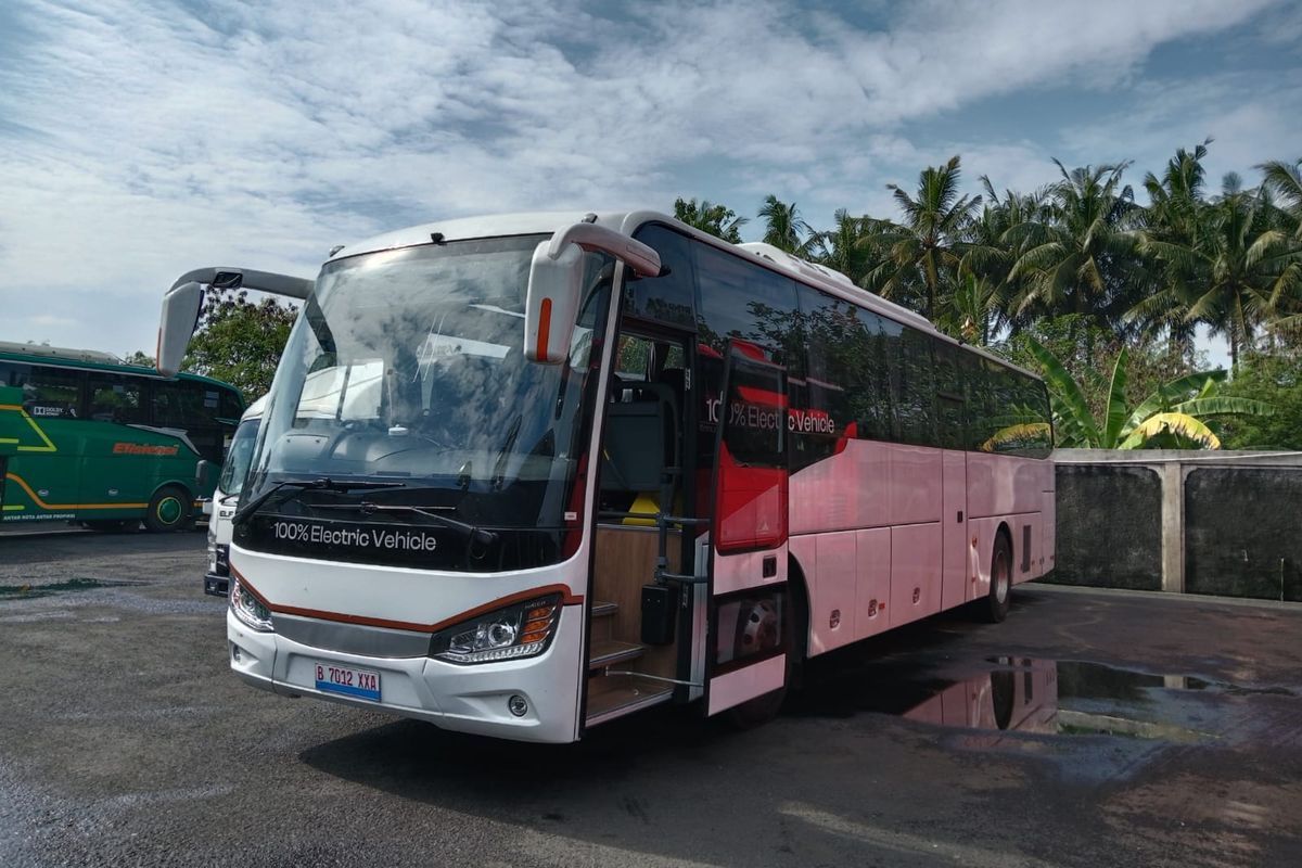 Bus listrik, uji coba, PO Efisiensi, bus listrik, biaya operasional, Ukur Keuntungan Jangka Panjang Menggunakan Bus Listrik