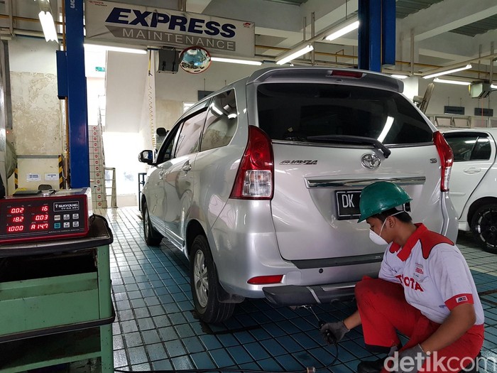 Array,3 Warna Asap Knalpot Tanda Mobil Bermasalah