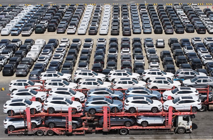 Array,Akal-akalan di Balik Fenomena Mobil Bekas 0 Kilometer